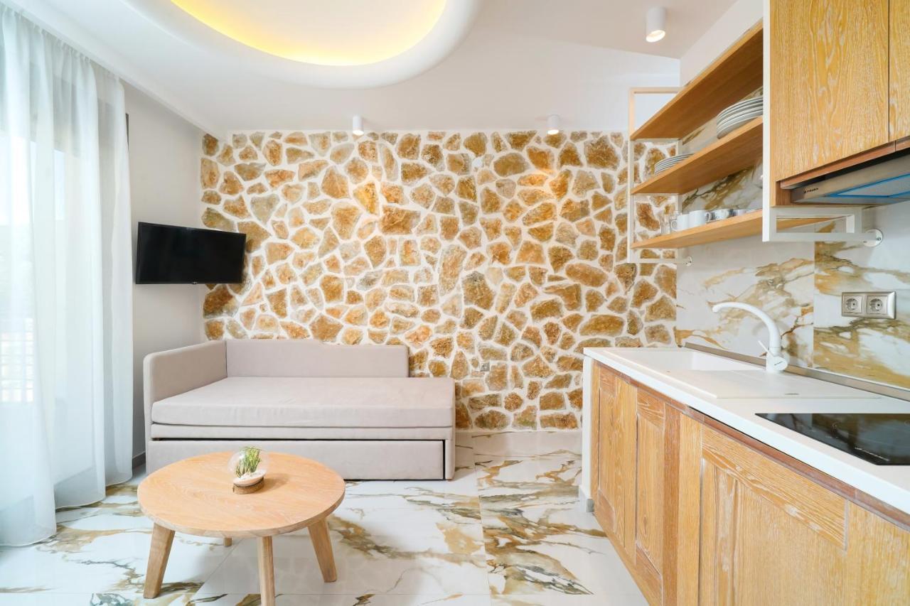 Athina Palace Luxurious Appartments Потос Экстерьер фото